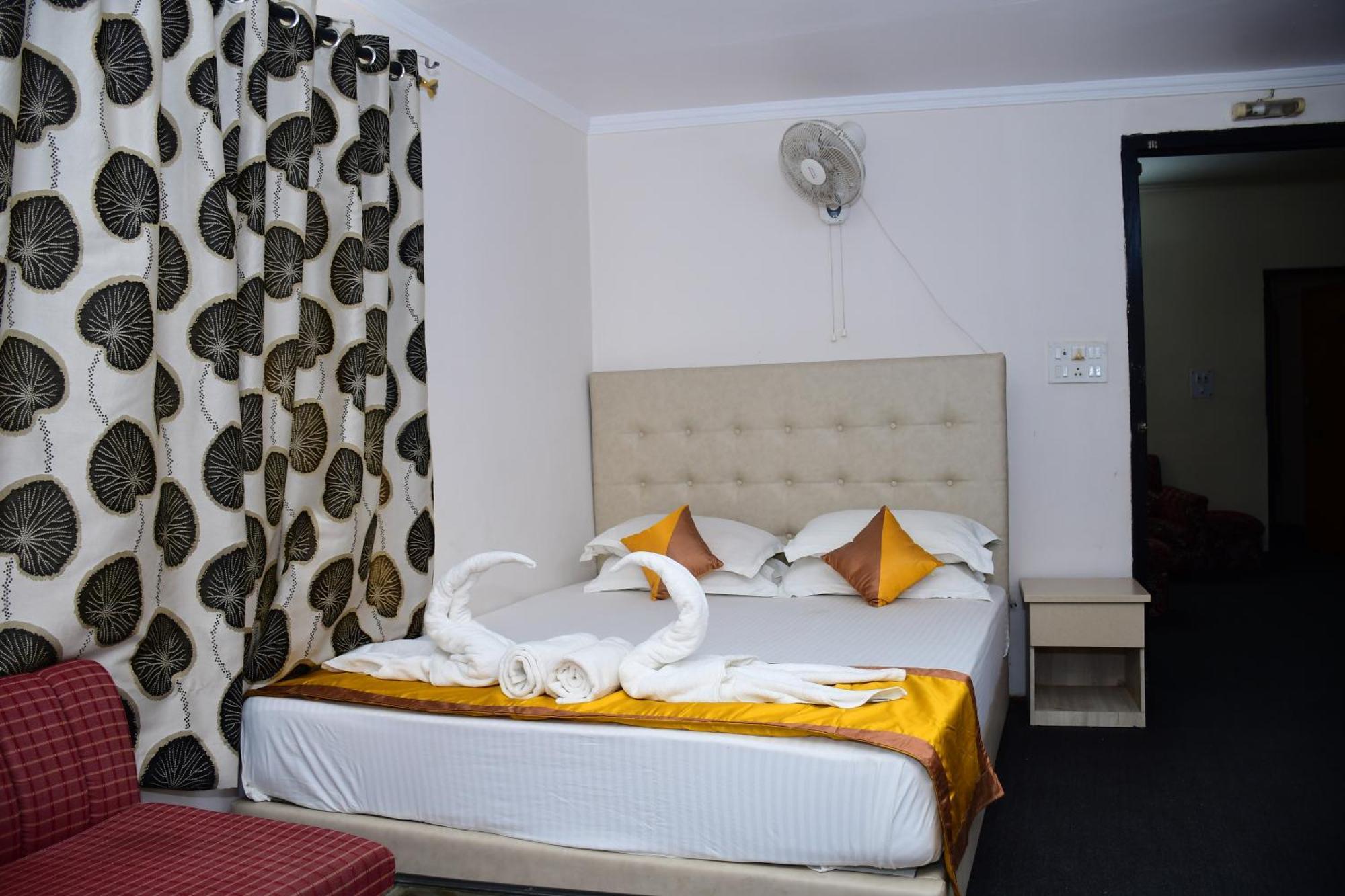Hotel Dolphin Дигха Экстерьер фото