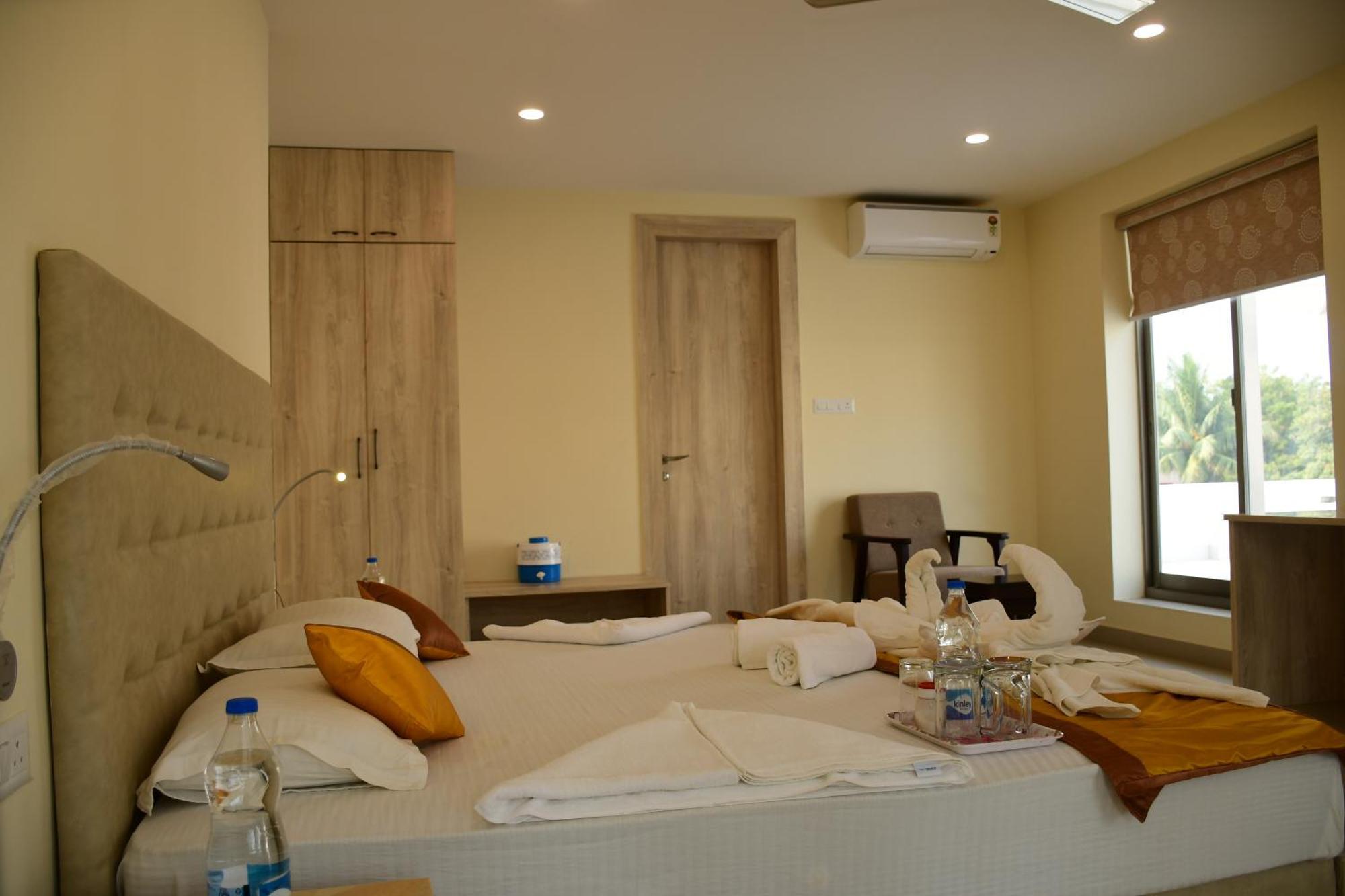 Hotel Dolphin Дигха Экстерьер фото